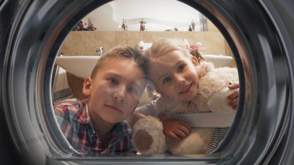 Screenshotter--2015spotTVGaspoldziecinnieprostywybrTVspot30sfromFilmpointonVimeo-0’15”