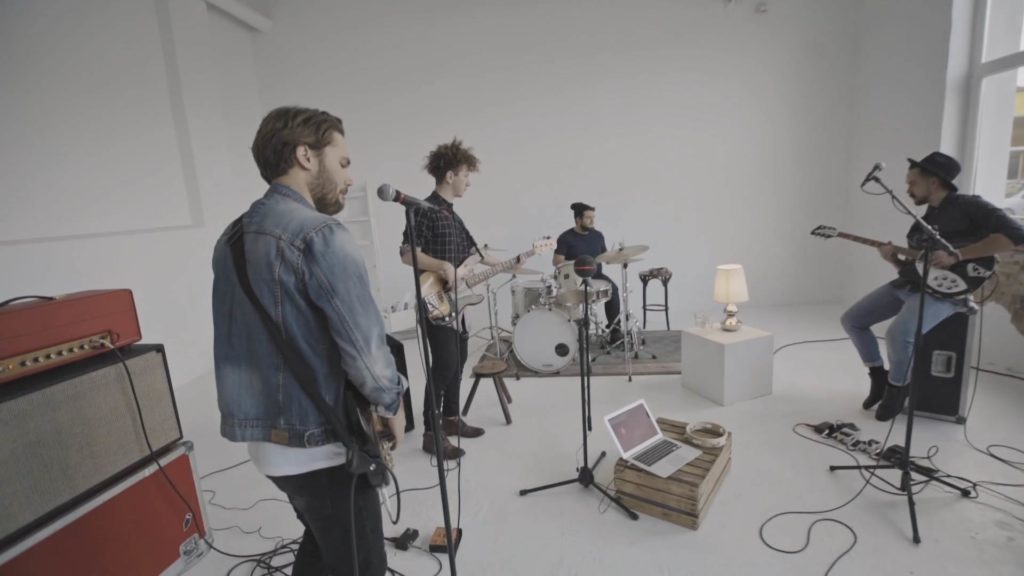 Screenshotter--2016spotwebZyliaKickstartervideofromFilmpointonVimeo-1’47”