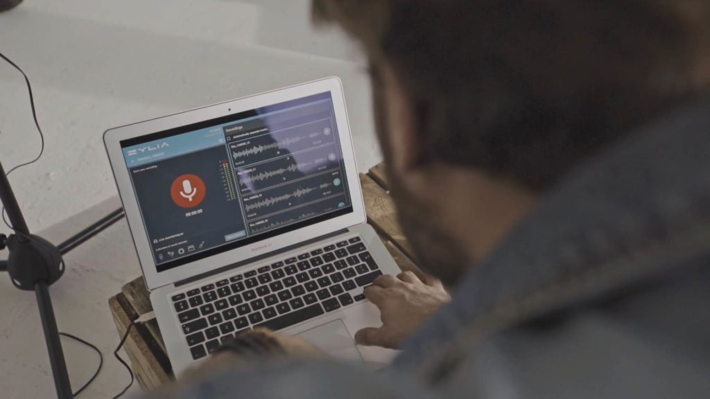 Screenshotter--2016spotwebZyliaKickstartervideofromFilmpointonVimeo-2’39”