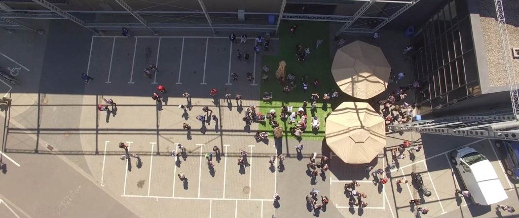 Screenshotter--2017relacjaFrontTrendsHighlightsonVimeo-0’40”