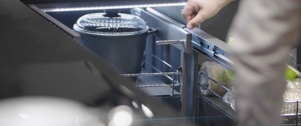 Screenshotter--2018relacjaRejsonVimeo-1’07”