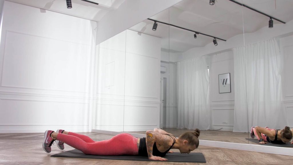 Screenshotter--WIMLfitnessvideoporadnikfromFilmpointonVimeo-0’29”